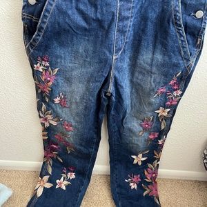 FreePeople x Driftwood Floral Embroidered Overalls - M